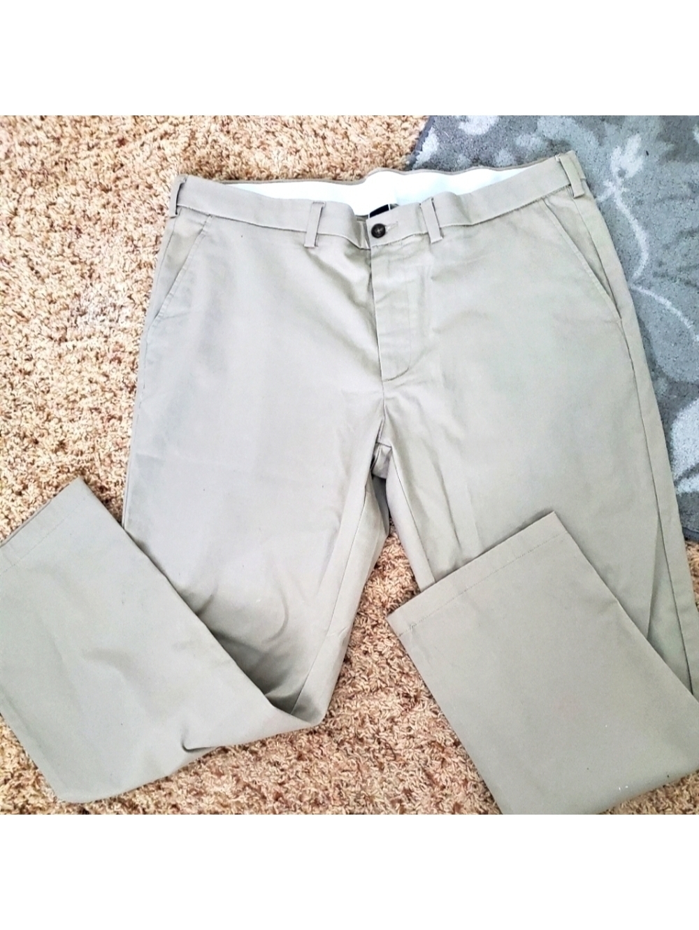 George Men's Tan Slenderizing Pants Size 40x30, Like New